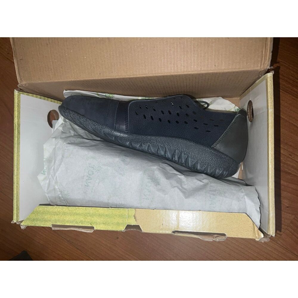 NAOT Footwear Women's Lalo Sneaker Navy Size 38 - Picture 4 of 9